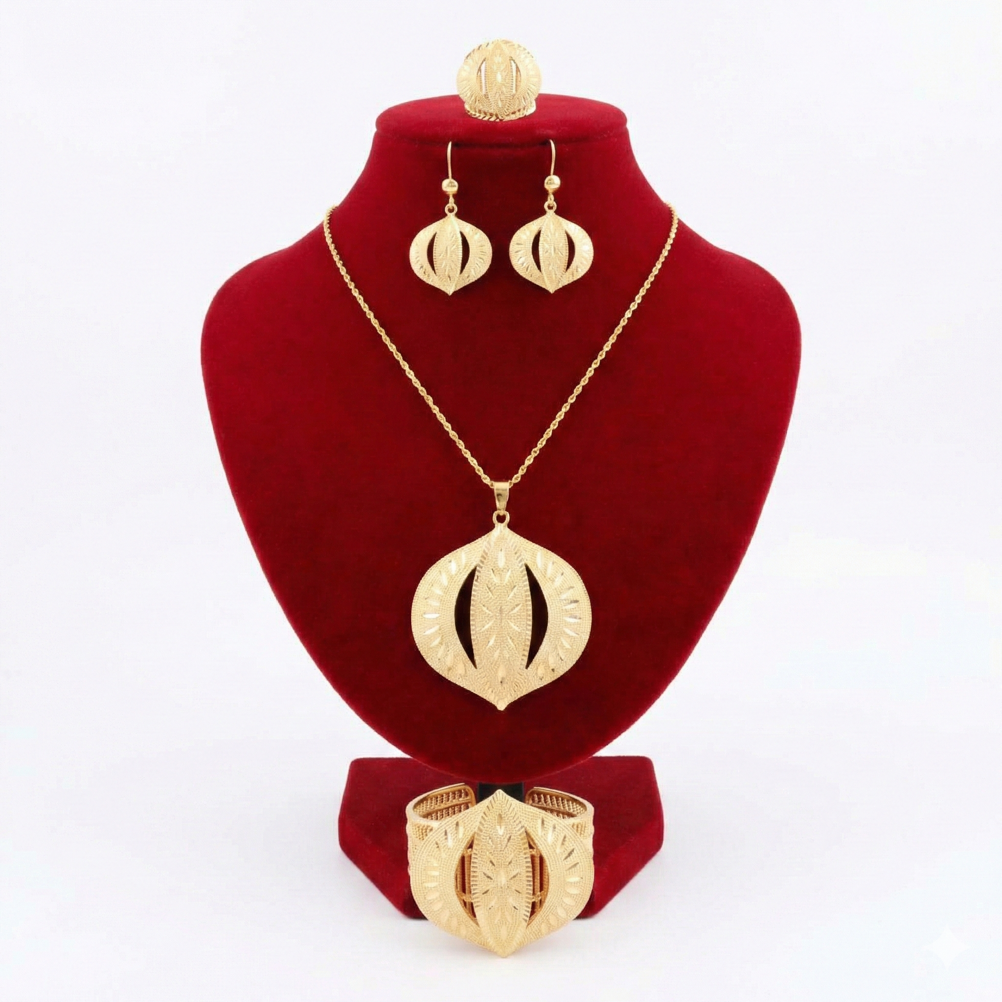 Royal Golden 3D Engraved Almond 4-Piece Set