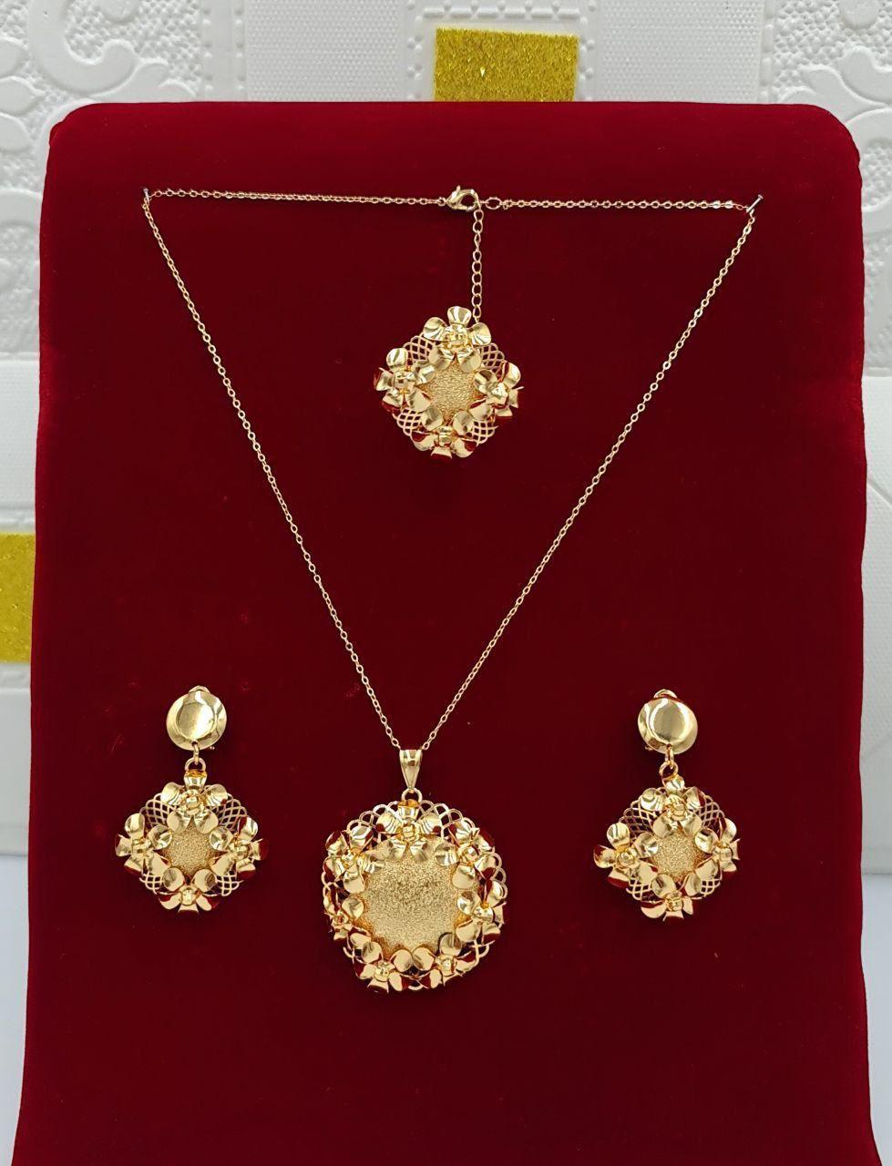 Floral Filigree Round Medallion 3-Piece Set (Necklace, Earrings, Ring)
