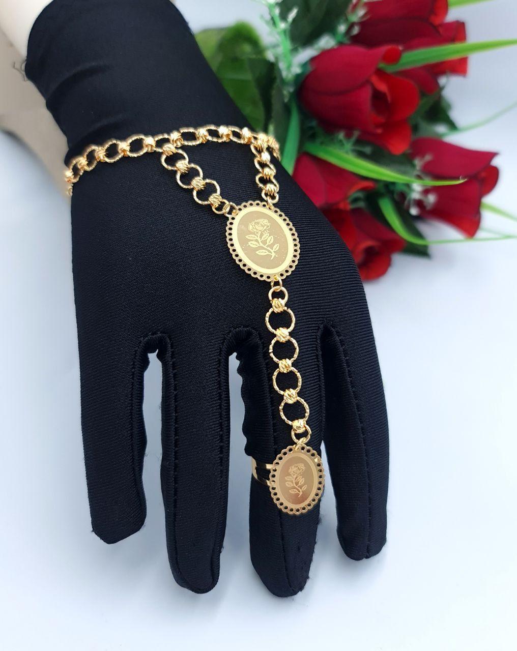 Classic Oval Rose Gold Hand Bracelet