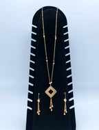 Royal Golden Geometric Diamond Tassel Set