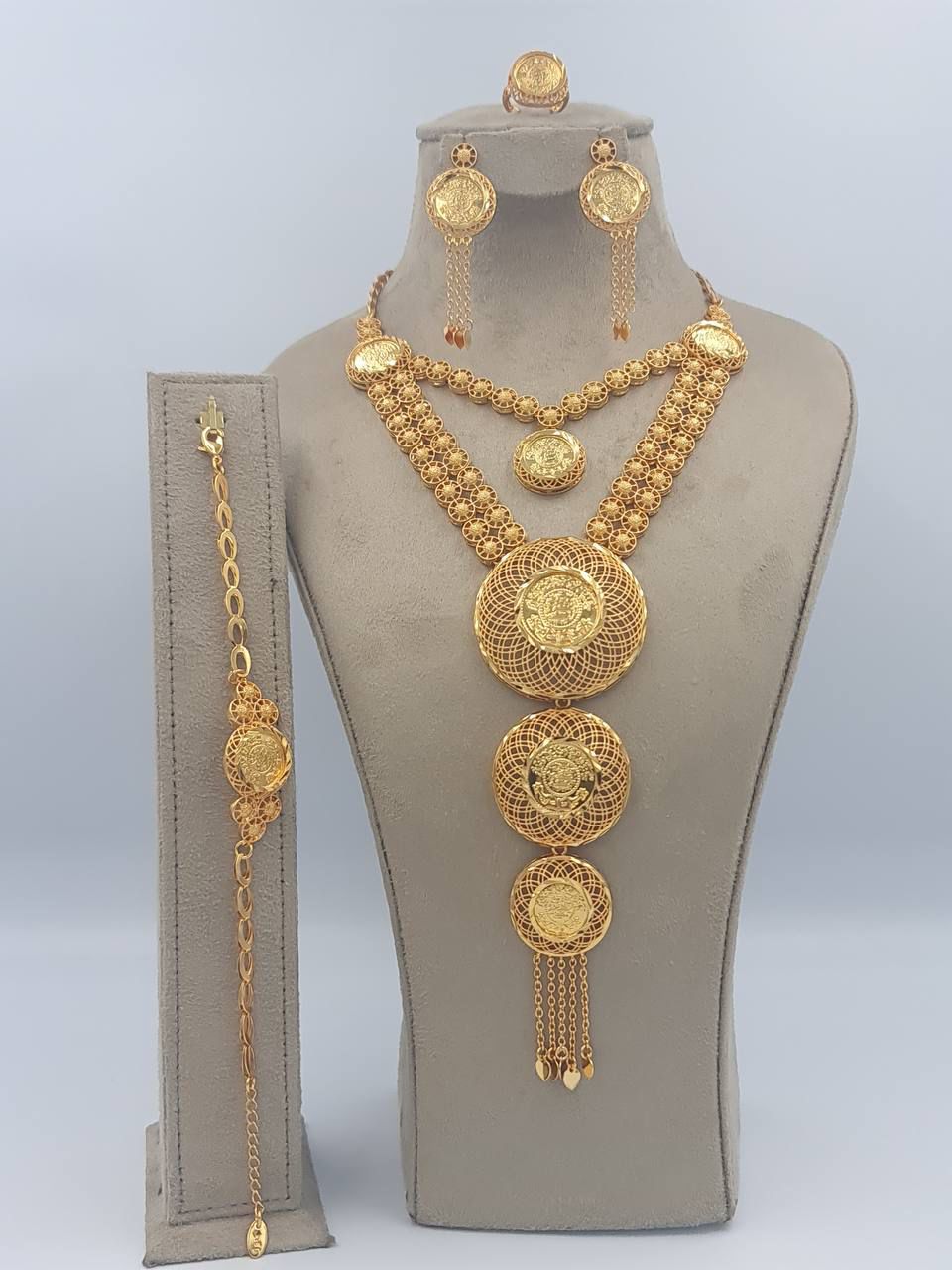 Royal Golden Layered Filigree Coin 4-Piece Set