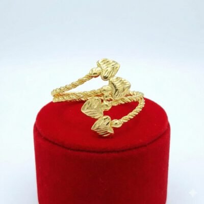 Royal Golden Heart Wrap Bangle