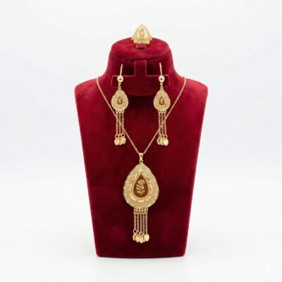 Royal Golden Teardrop Rose Lattice 3-Piece Set