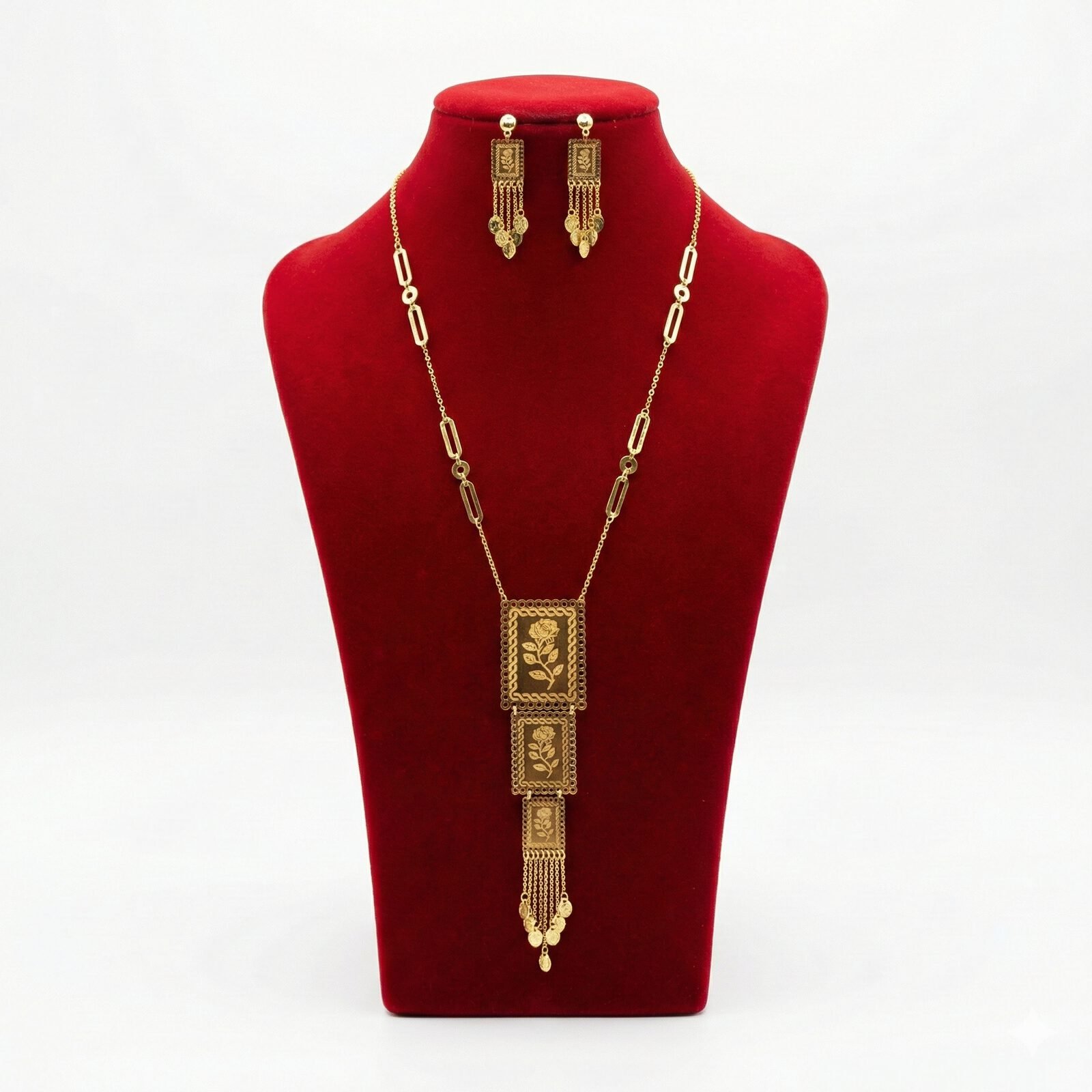 Royal Vintage Rose Triple-Tier Tassel Set