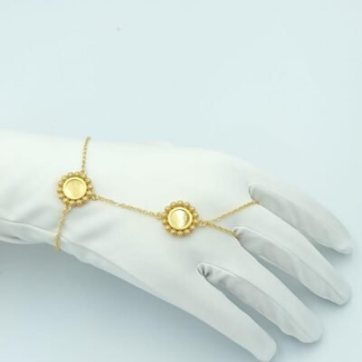 Dainty Floral Button Chain Hand Bracelet